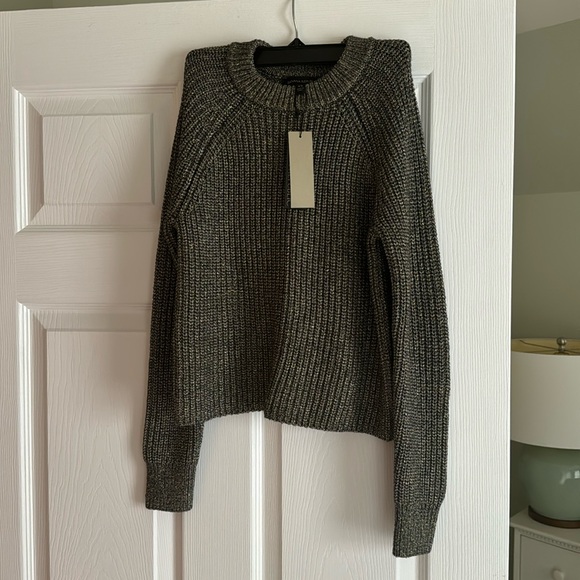 Banana Republic Sweaters - Banana Republic Long Sleeve Sweater